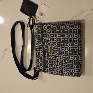 Tommy Hilfiger Garden Classics II- Medium Crossbody Bag